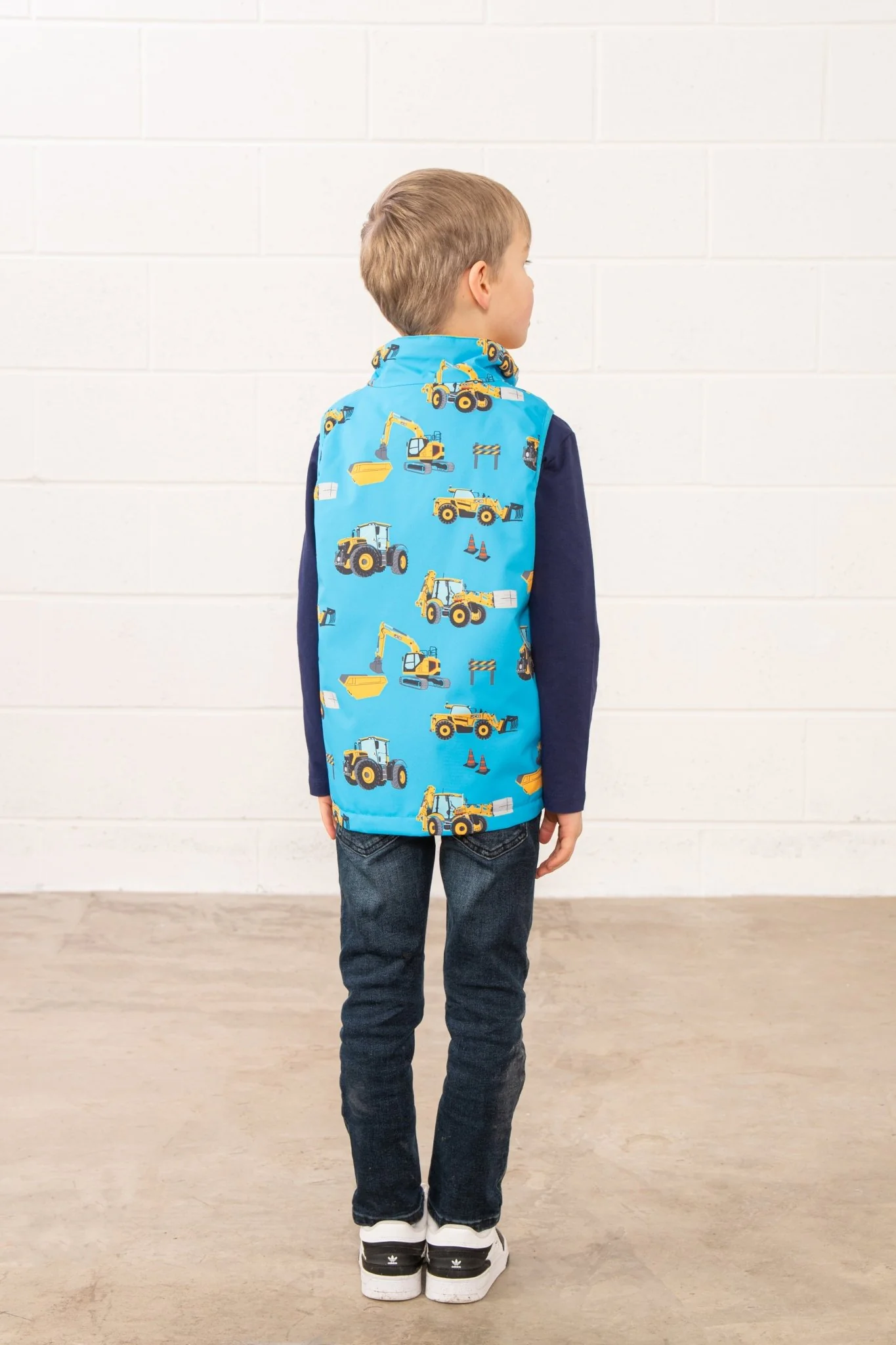 Alex Gilet - JCB - Image 6