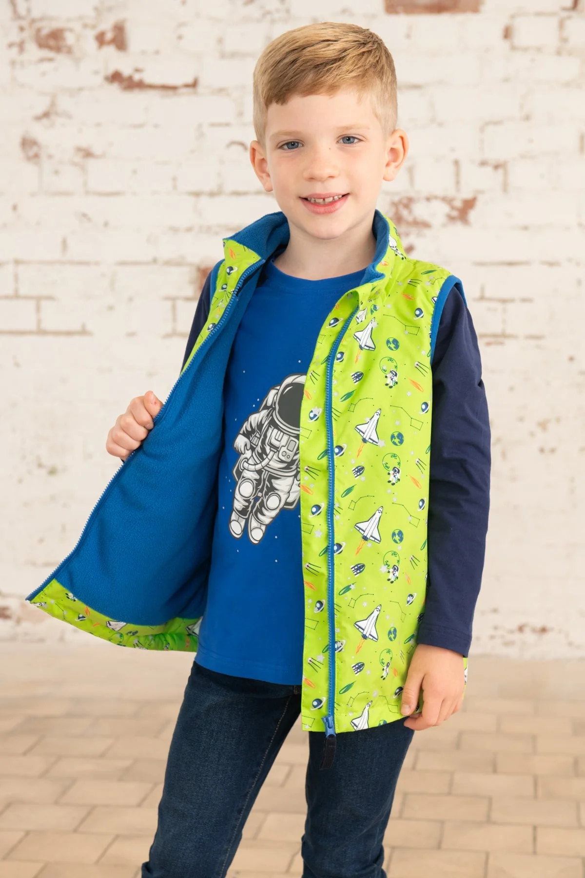Alex Gilet - Lime Space Print - Image 7