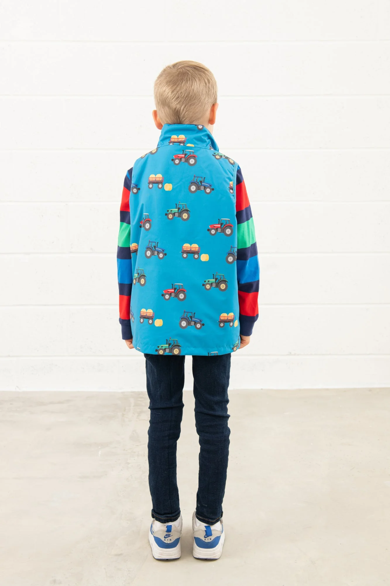 Alex Gilet  - New Blue Tractor - Image 5