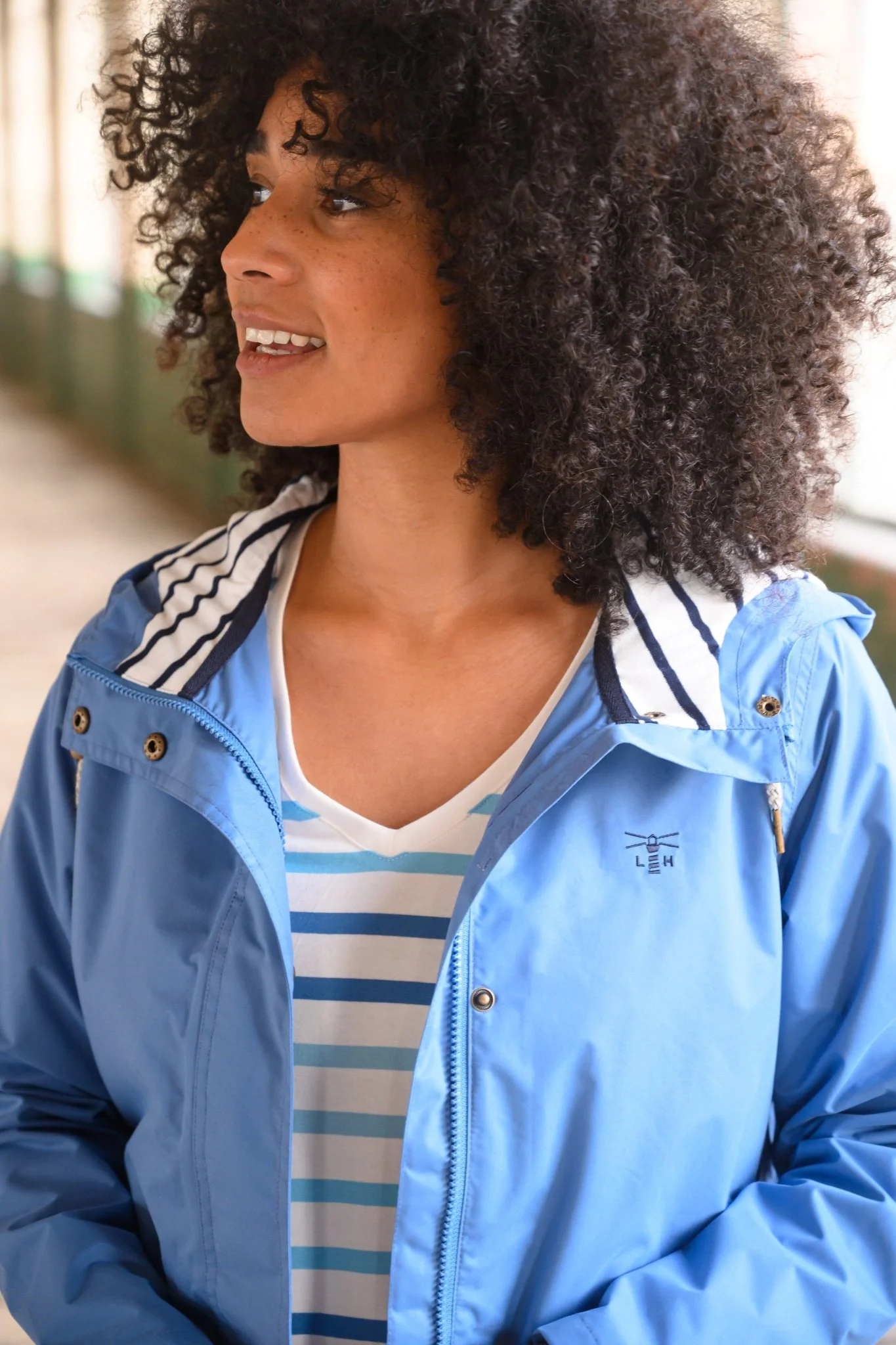 Long Beachcomber Jacket -  Marine Blue - Image 3