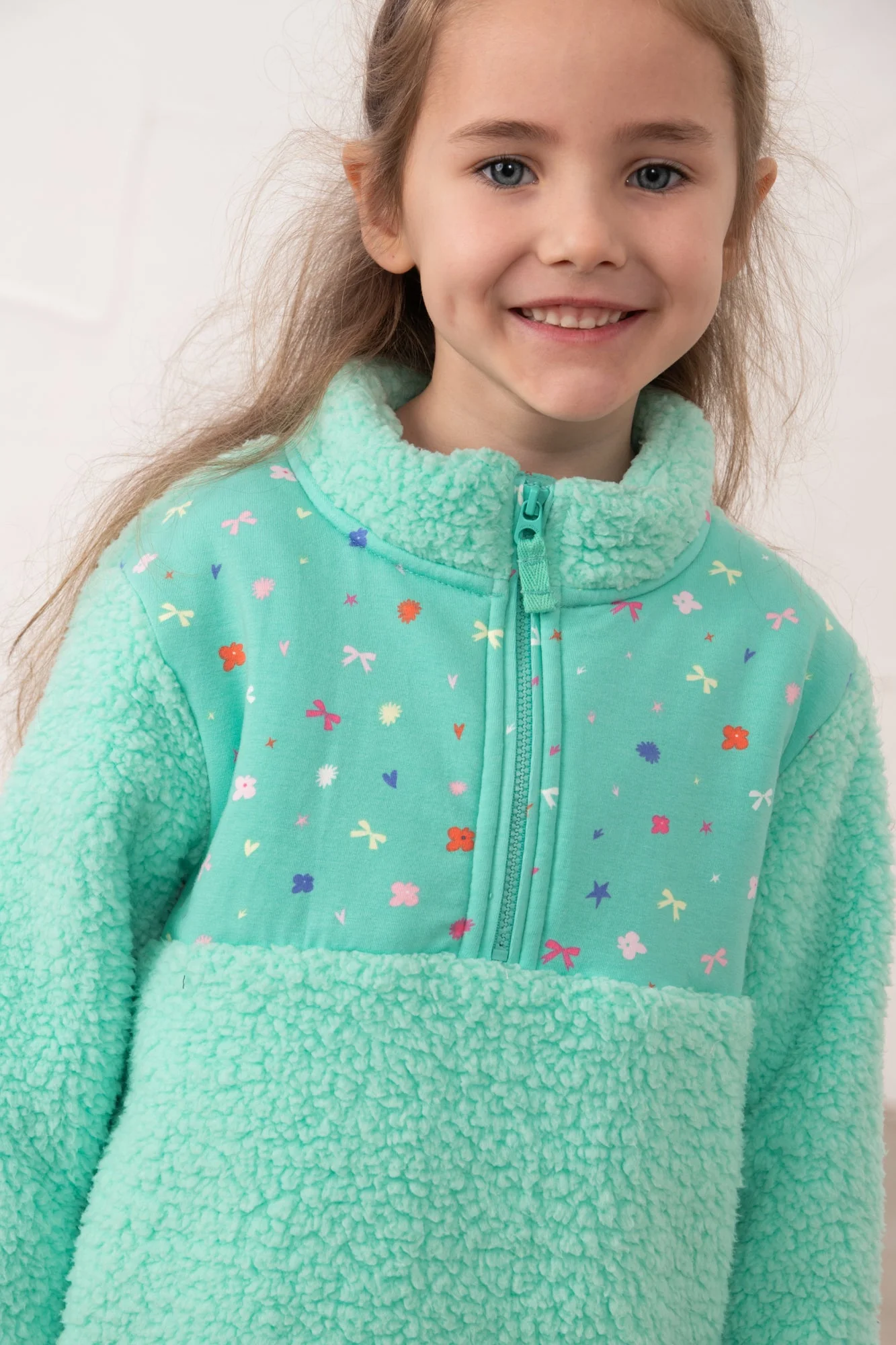 Cassie Fleece - Tiffany - Image 4