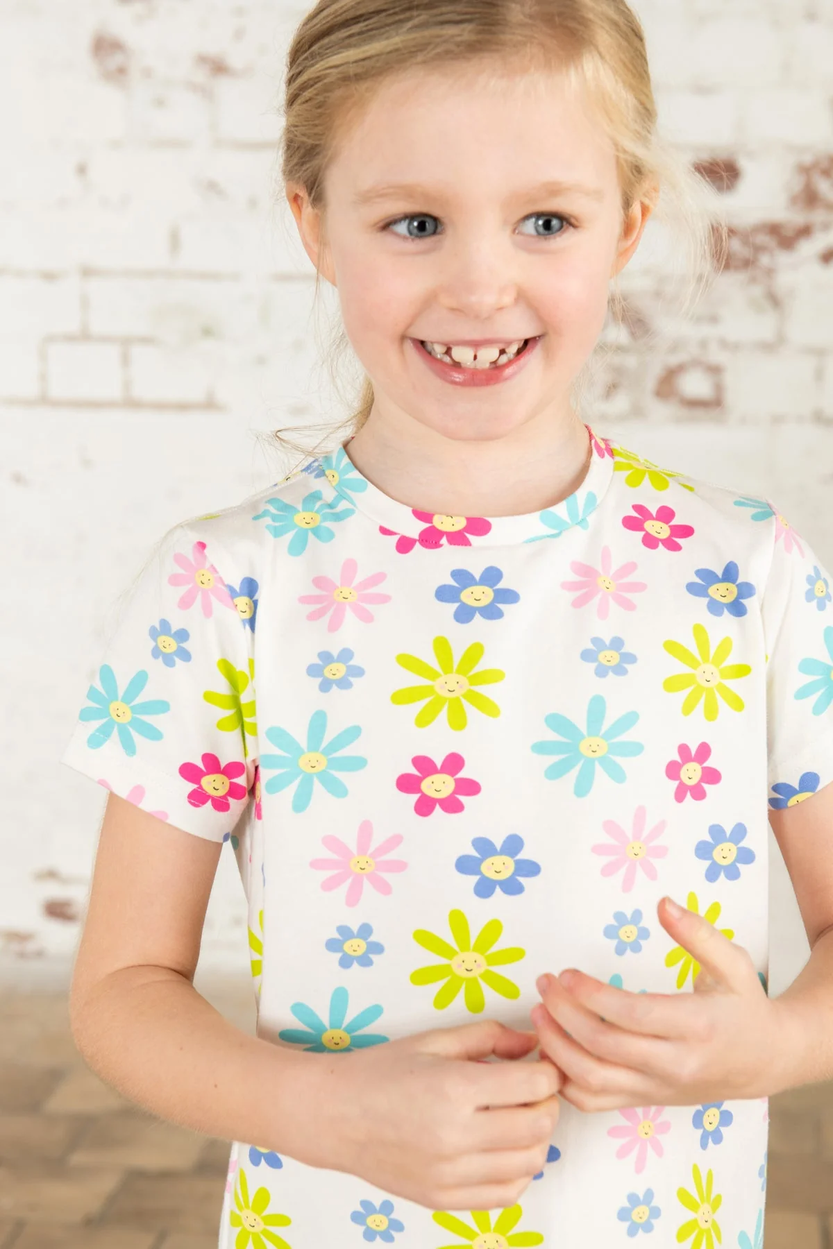 Causeway Short Sleeve - Daisy - Image 3