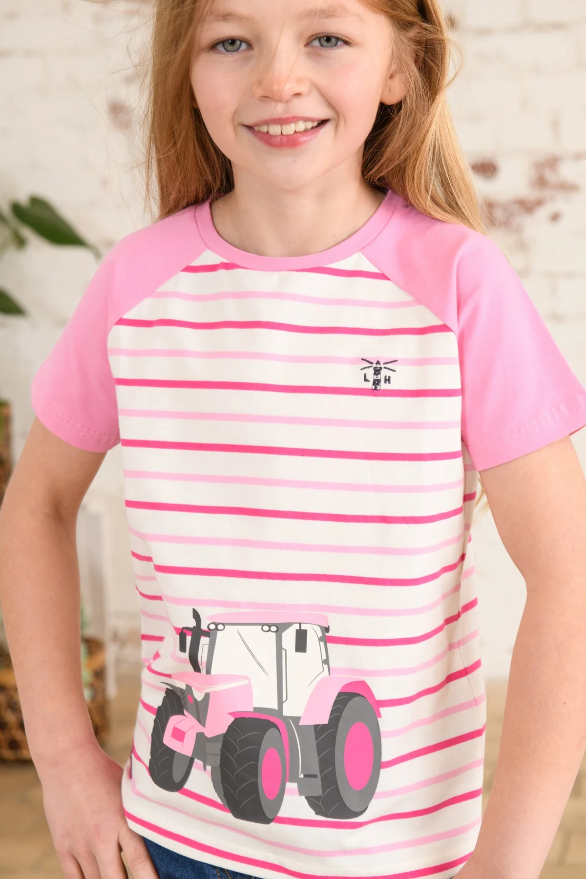 Causeway Short Sleeve - Sweet Pea Tractor - Image 4