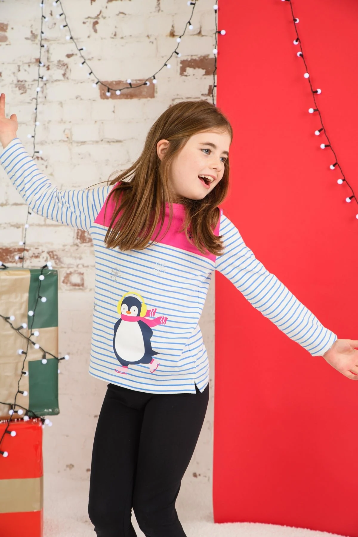 Causeway Top - Christmas Penguin