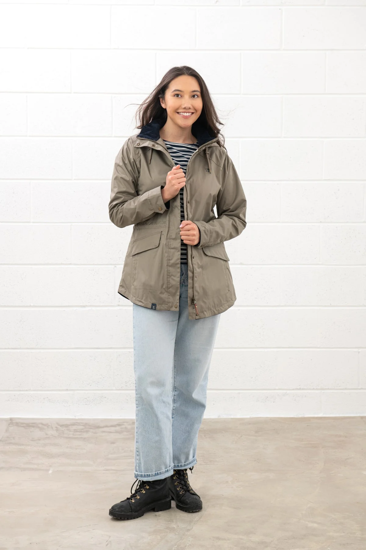 Kendal Raincoat - Fawn - Image 10