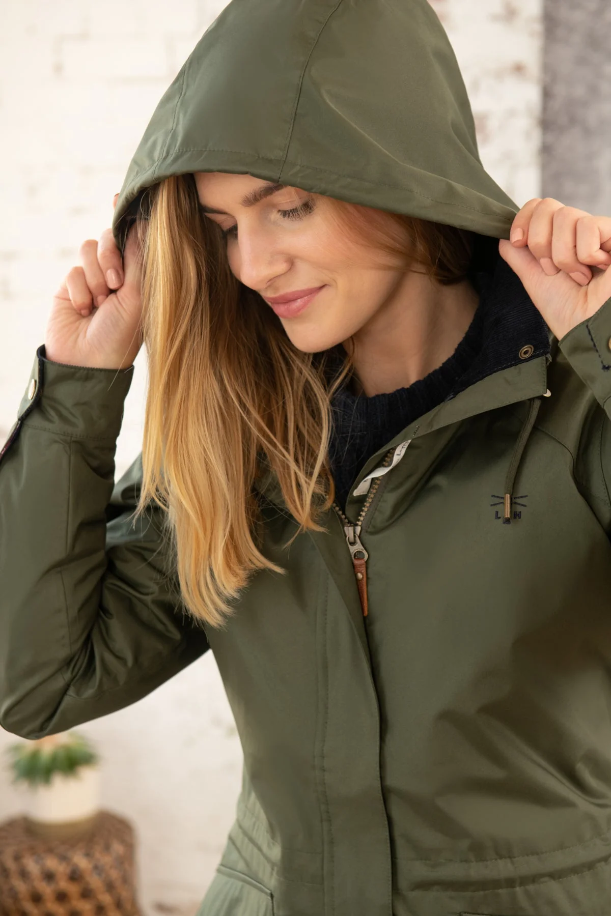 Kendal Raincoat - Forest - Image 8