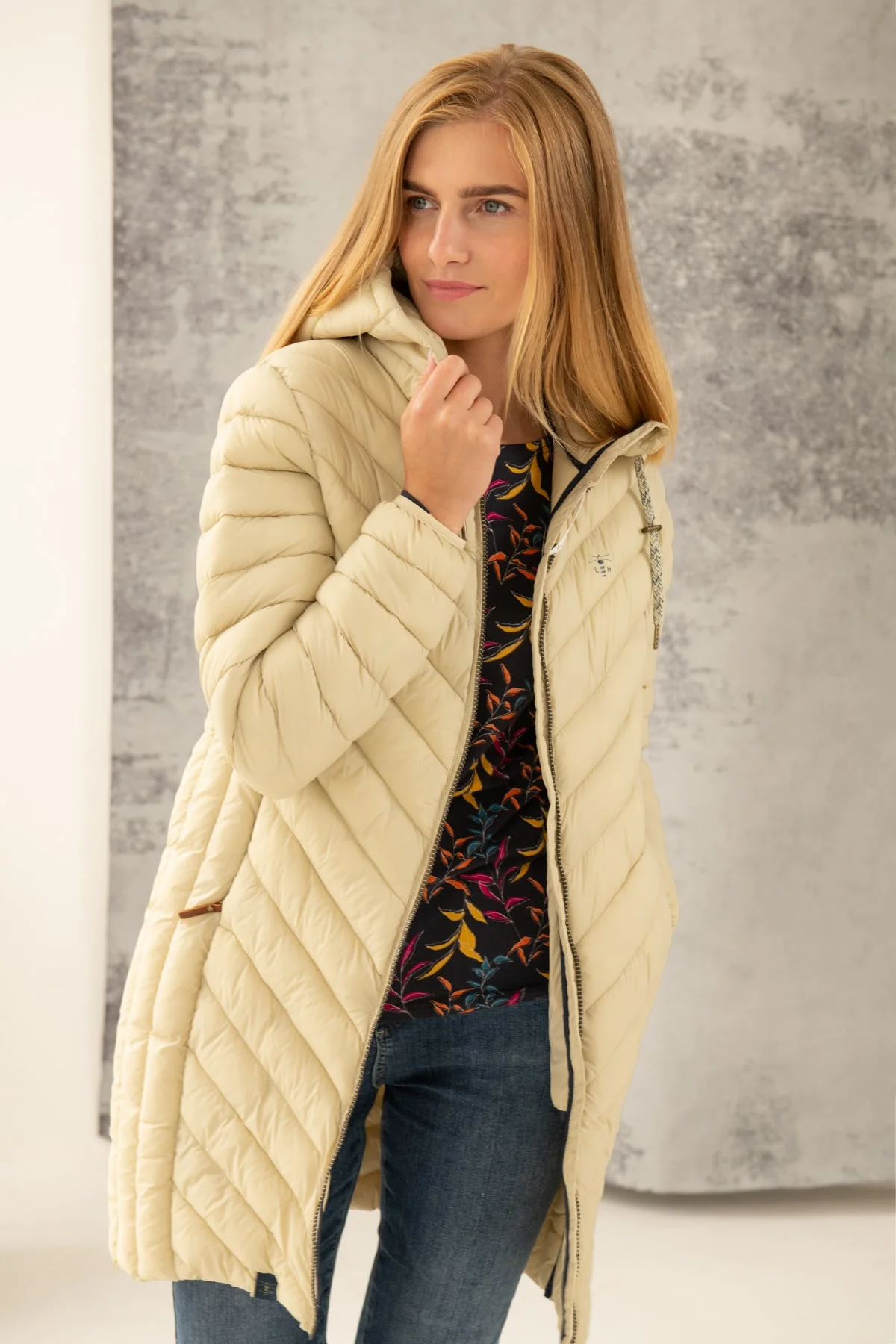 Laurel Coat - Almond - Image 4