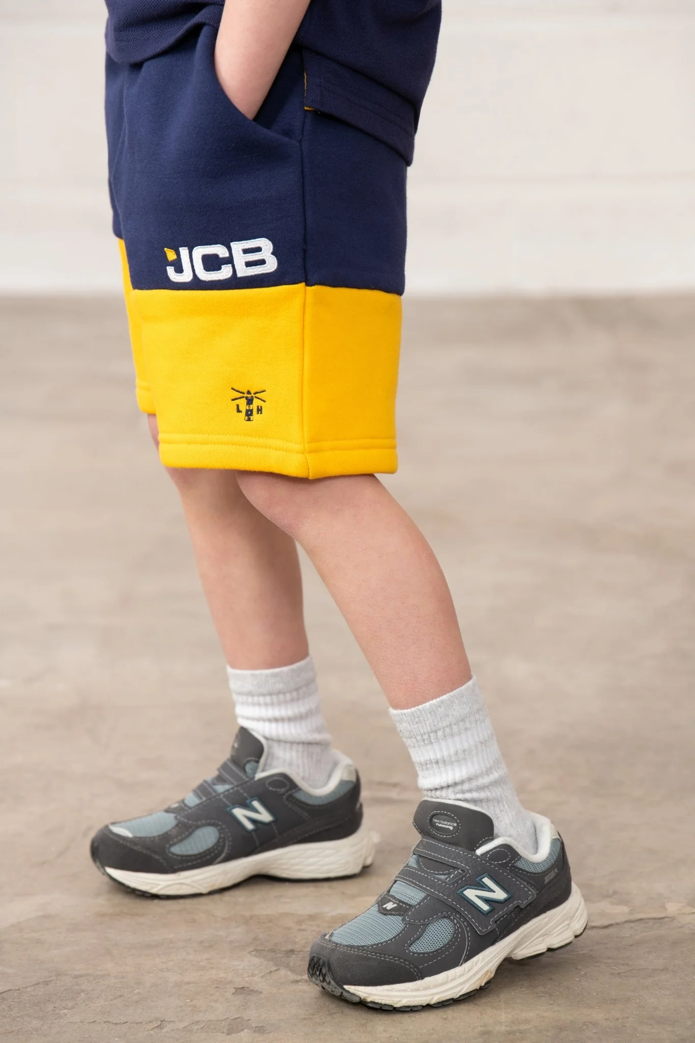 Louie Shorts - JCB - Image 4