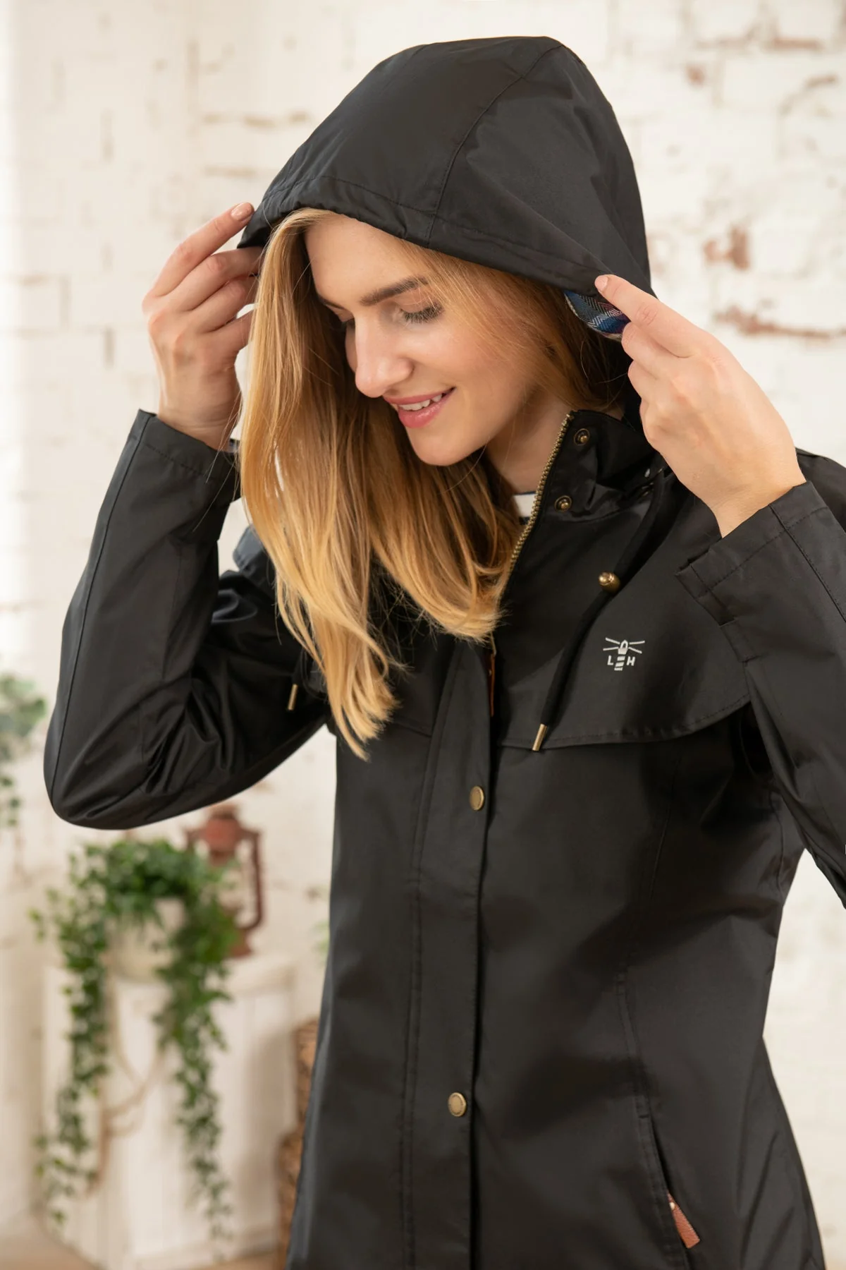 Outrider 3/4 Length Waterproof Raincoat - Black - Image 6