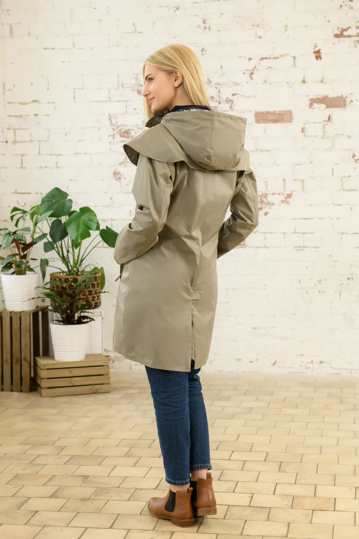 Outrider 3/4 Length Waterproof Raincoat - Fawn - Image 10