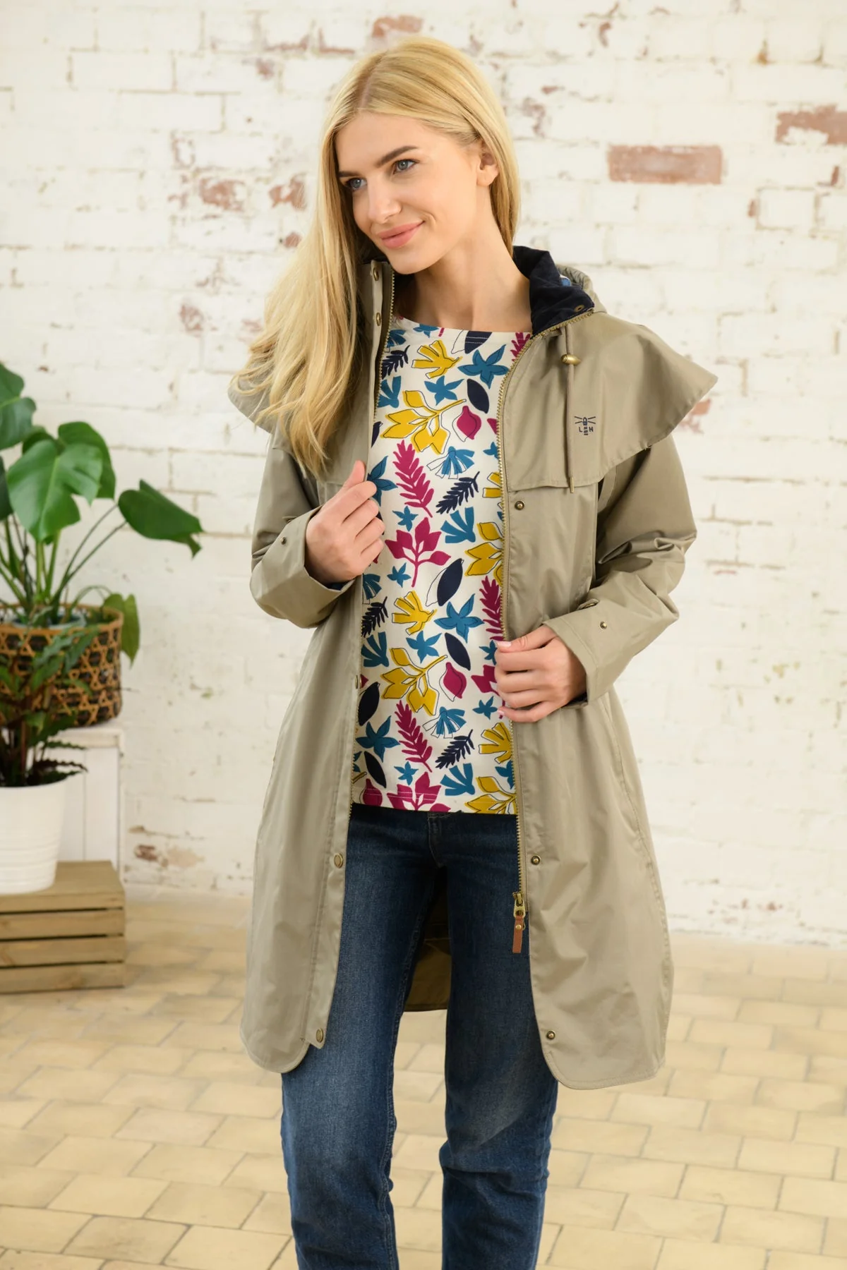Outrider 3/4 Length Waterproof Raincoat - Fawn - Image 11