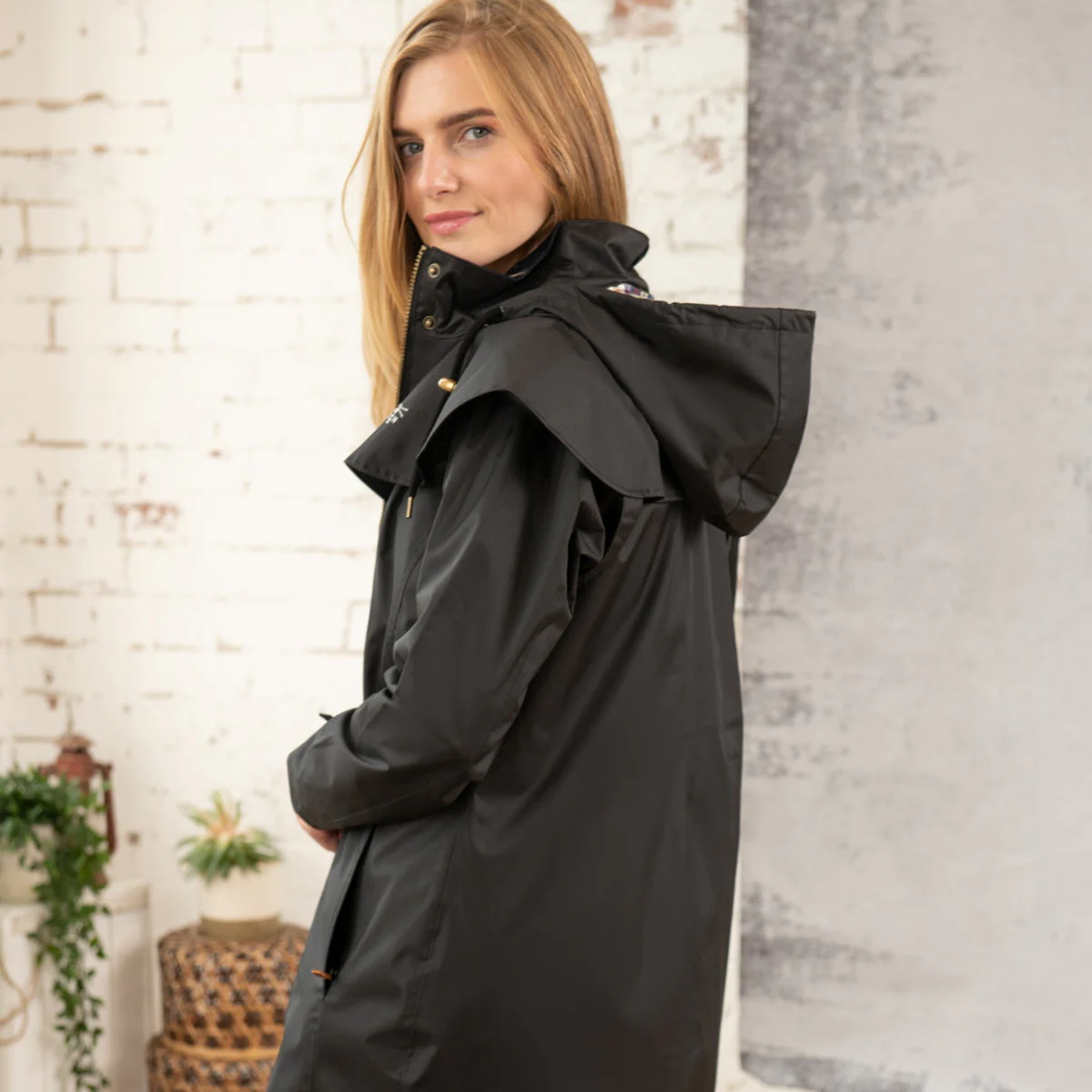Outrider 3/4 Length Waterproof Raincoat - Black - Image 5