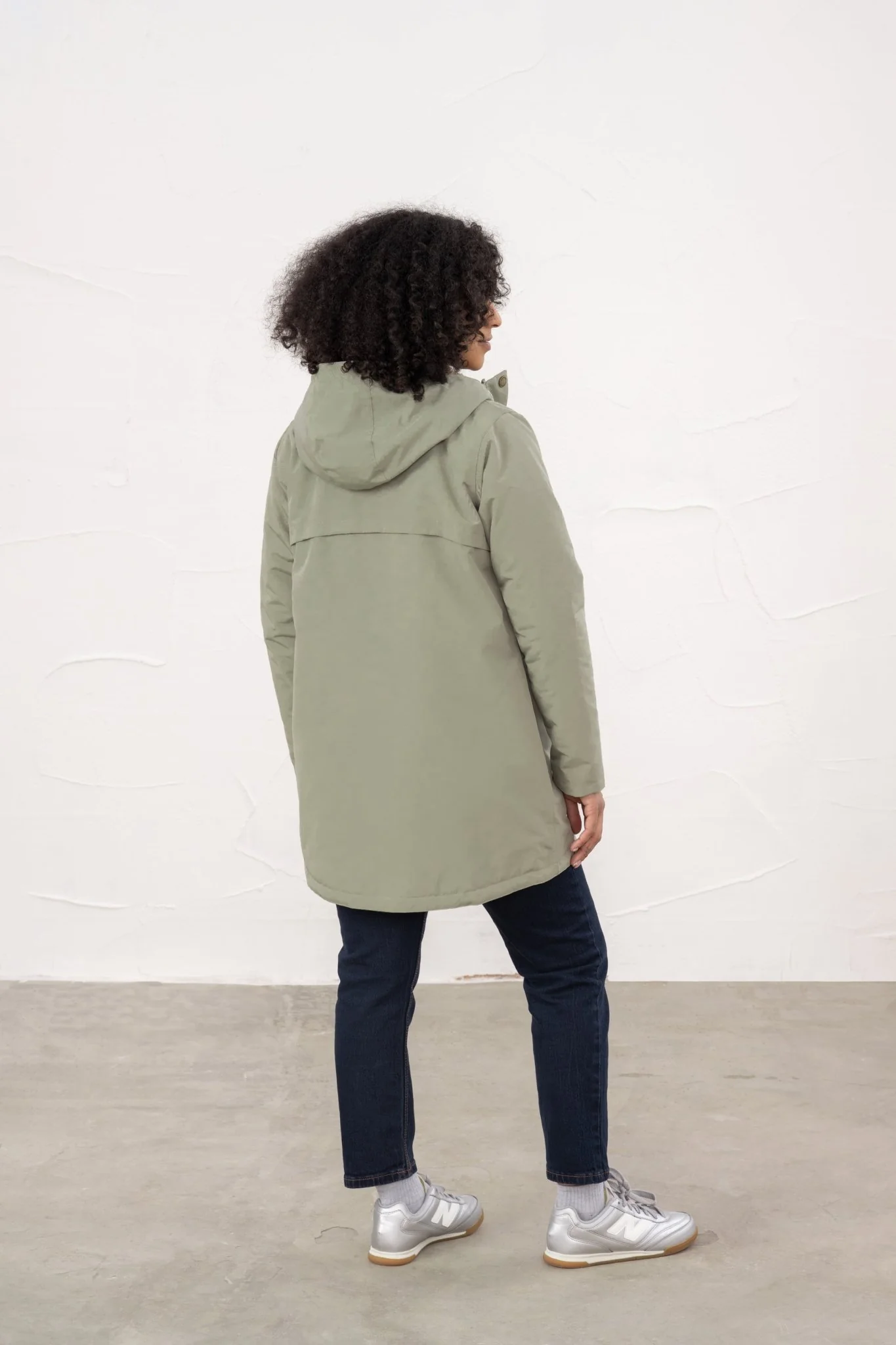 Scarlet Coat - Brushwood - Image 8